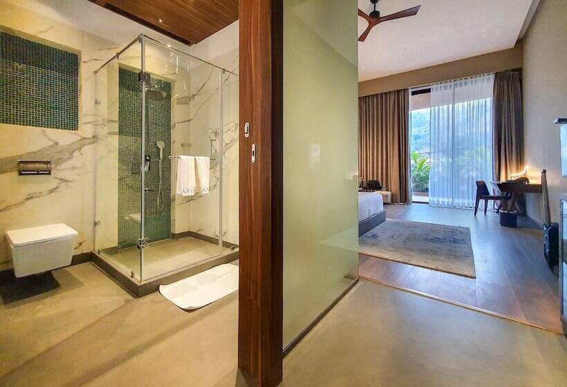 Aria Resort & Spa