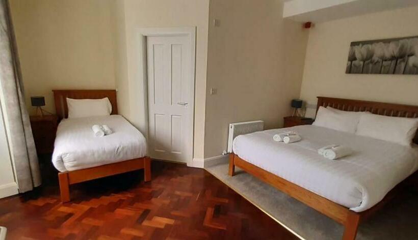 ベッドアンドブレックファースト Brackloon Lodge Brackluin