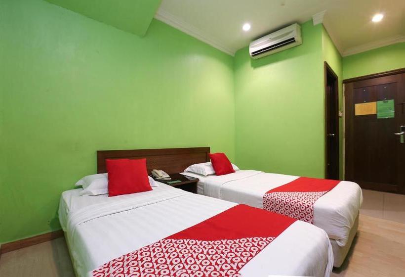 酒店 Oyo 90098 Goa Inn