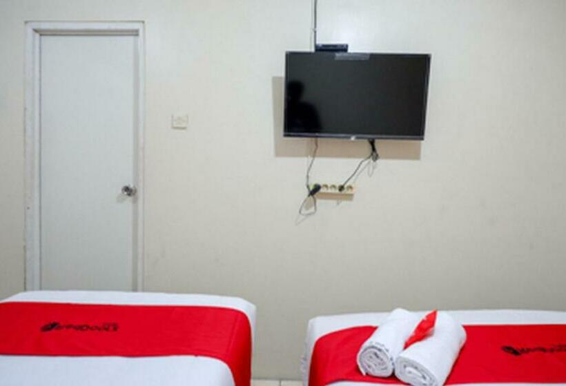 Отель Reddoorz Near Rsud Kudus