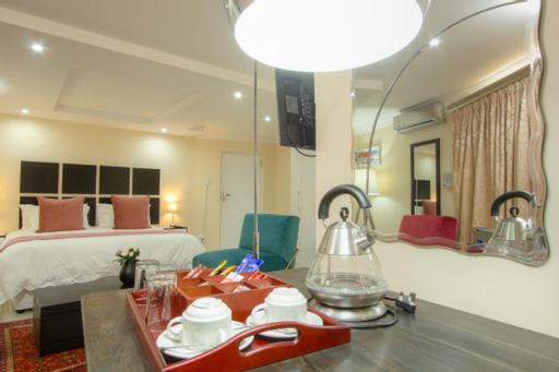 פנסיון Royal Hills Lodge And Spa