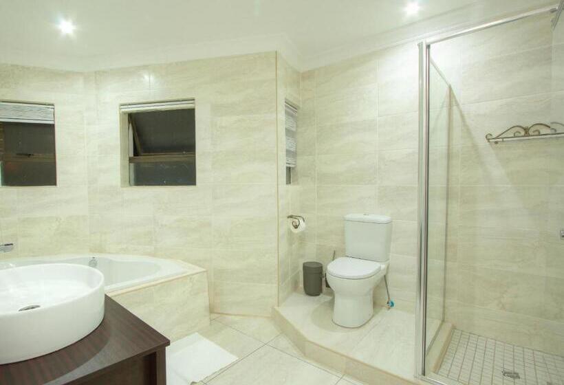 פנסיון Royal Hills Lodge And Spa