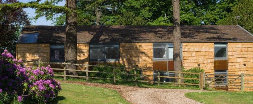 مبيت وإفطار The Garden House