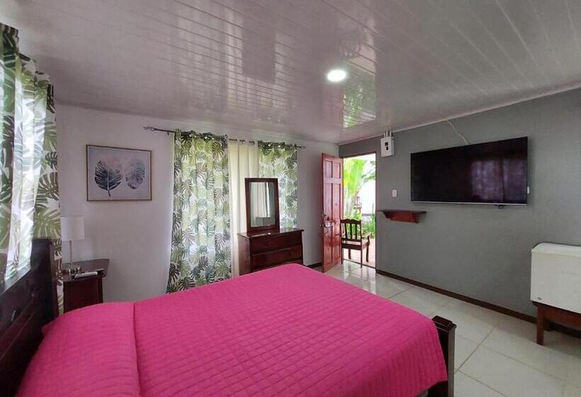 בית מלון כפרי Hôtel Pez Gallo