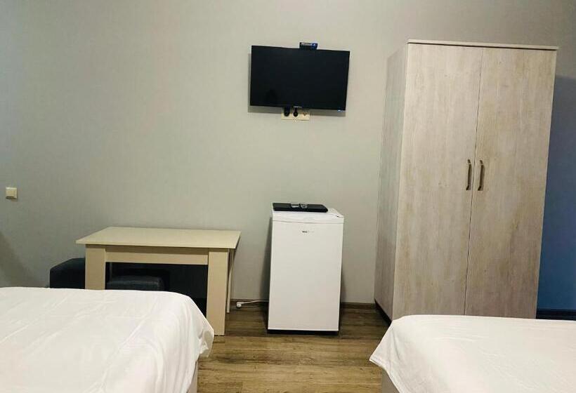 هتل Kobuleti 728