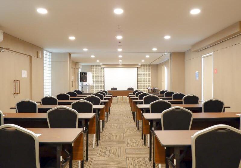 هتل Swissbelexpress Cilegon