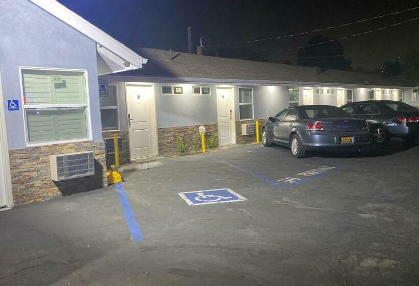 La Perla Motel