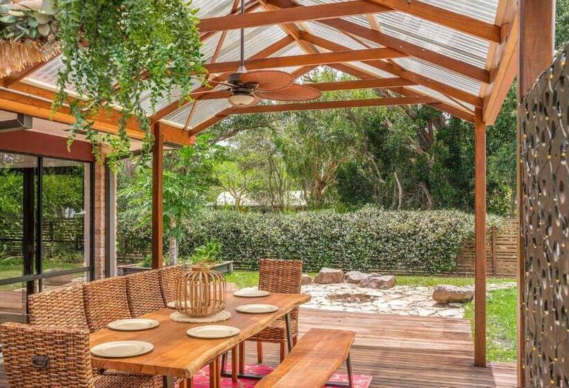 پانسیون A Perfect Stay   Julian Rocks House