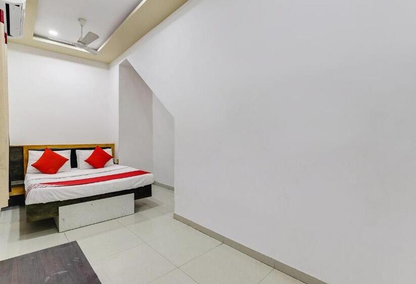 فندق Oyo 71089  Aagman