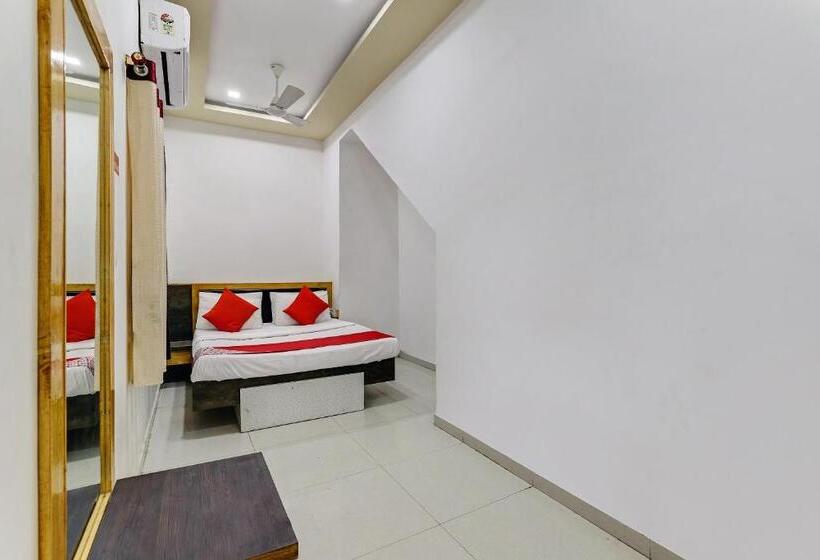 فندق Oyo 71089  Aagman