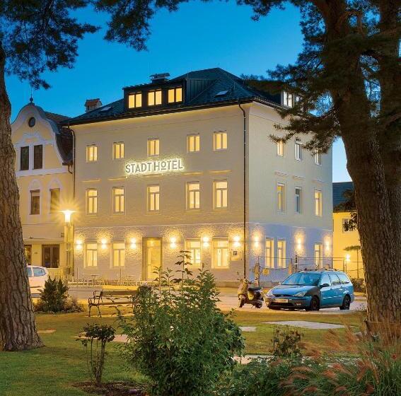 Stadthotel Oberndorf   24h Self Check In Terminal