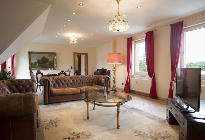 هتل Am Luisenplatz