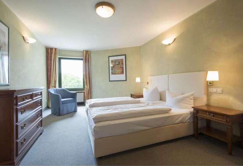 هتل Am Luisenplatz