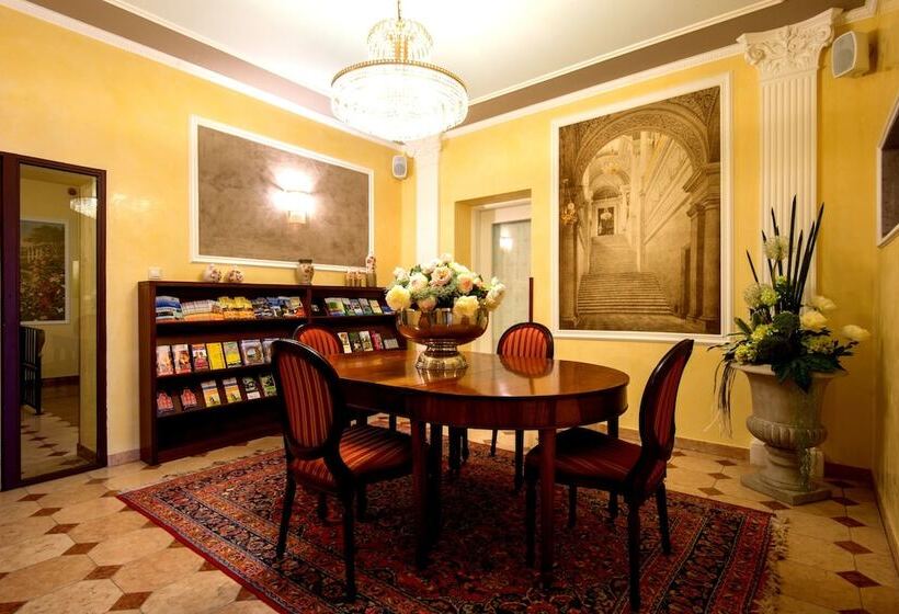 هتل Am Luisenplatz