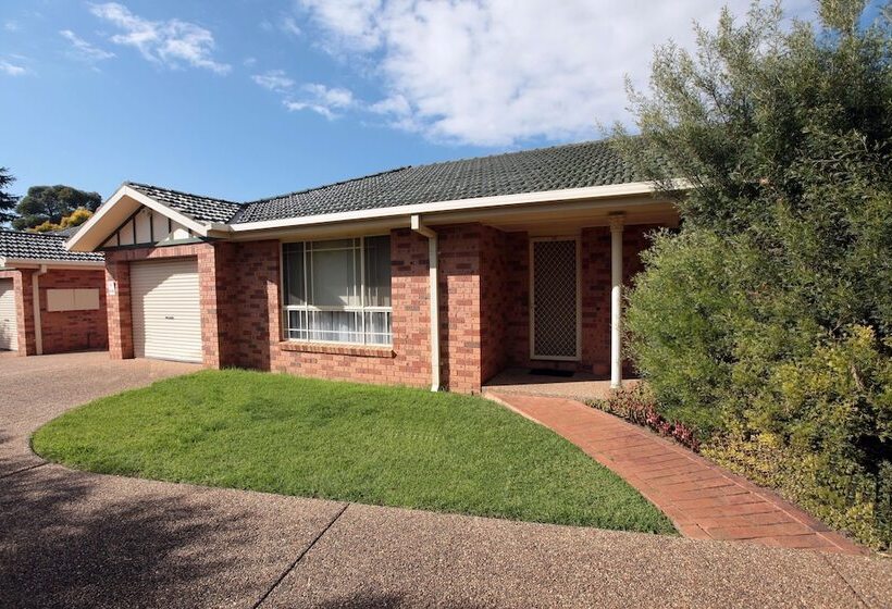 فندق Best Western Ambassador Motor Inn & Apartments