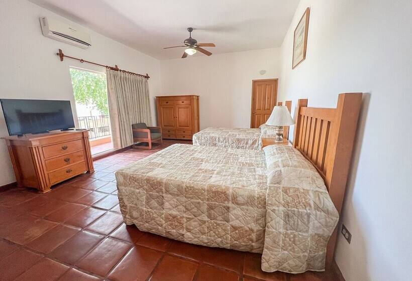 هتل Hacienda Jalisco