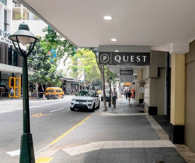 هتل Quest River Park Central