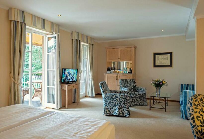 هتل Romantik  Bayrisches Haus Potsdam