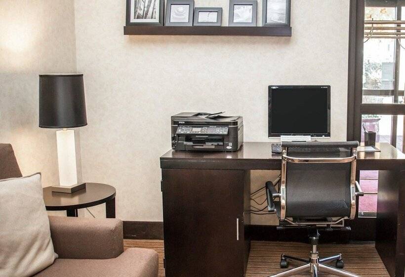 호텔 Sleep Inn University Place