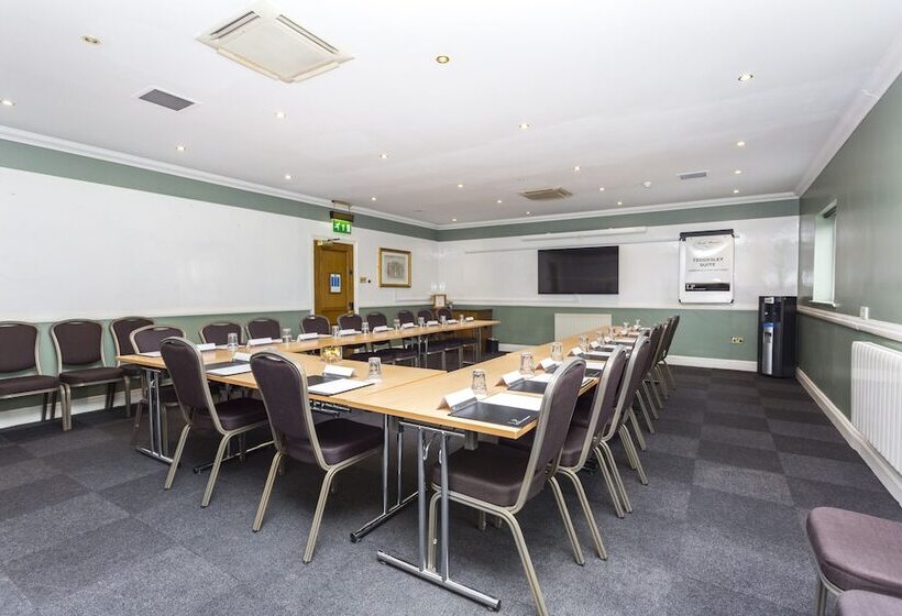 فندق The Moat House