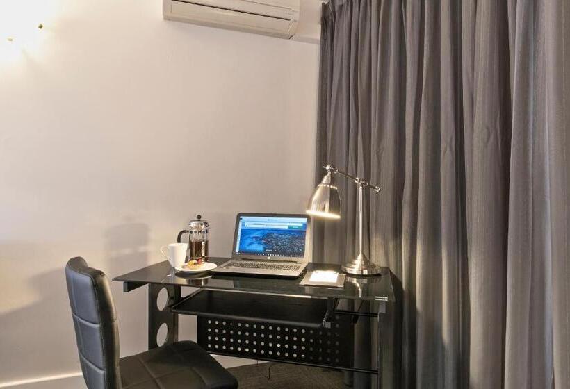 هتل The Peninsula Riverside Serviced Apartments