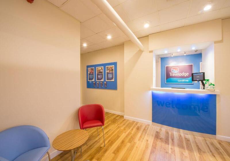 酒店 Travelodge Cardiff M4