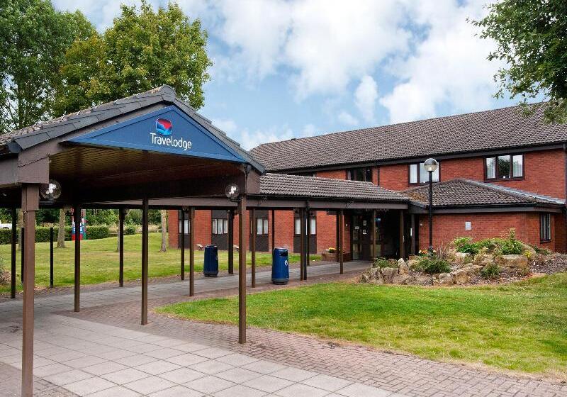 Отель Travelodge Oswestry