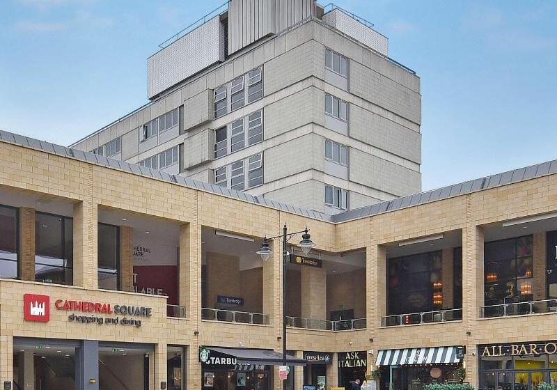 Отель Travelodge Worcester