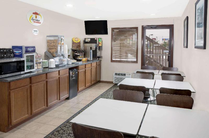 فندق على الطريق Super 8 By Wyndham Lafayette