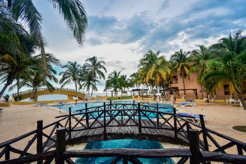 فندق Reef Yucatán All Inclusive & Convention Center