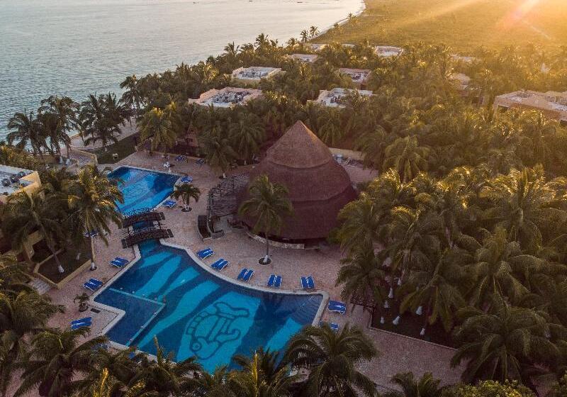 فندق Reef Yucatán All Inclusive & Convention Center