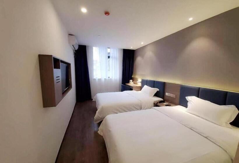 Отель 7days Premium Xianning Hot Spring Pedestrian Street Shopping Park Branch