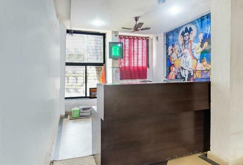 فندق Spot On 44704 Harihar Lodging And Yatri Niwas