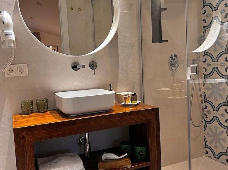 بنسيون Hostal Del Vino La Costera