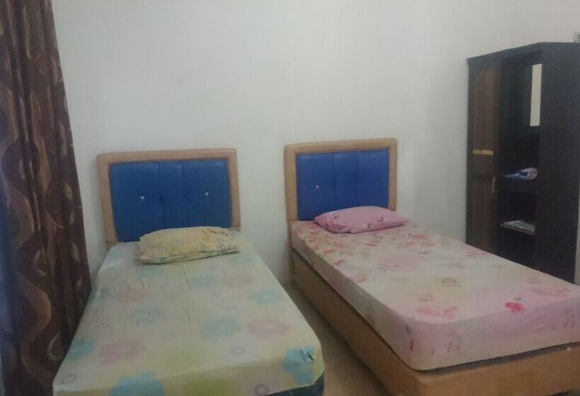 بنسيون Rumah Singgah Keluarga