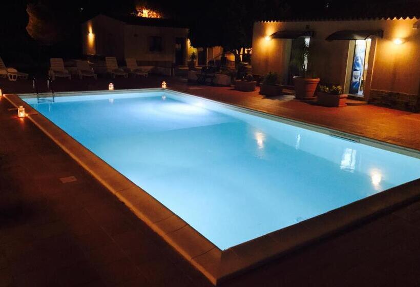 تختخواب و صبحانه Locanda Rurale Santa Marta