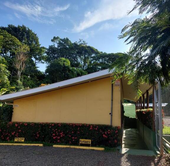 مبيت وإفطار Restaurante Y Cabinas Sudy