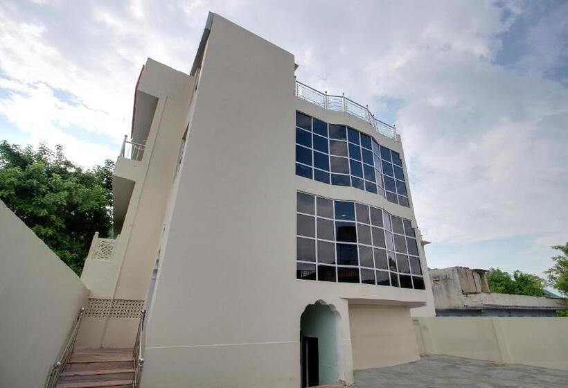 فندق Spot On 37356  Jawahar Palace