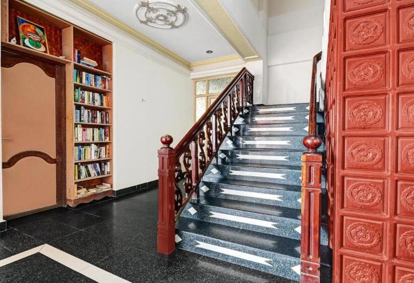 Itsy Hotels The Waters Edge Beach Resort