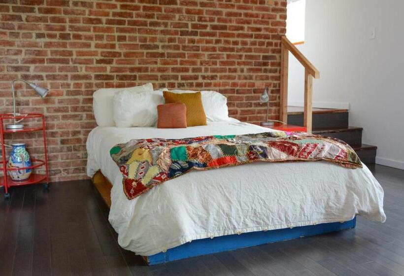 بنسيون Casa Hudson