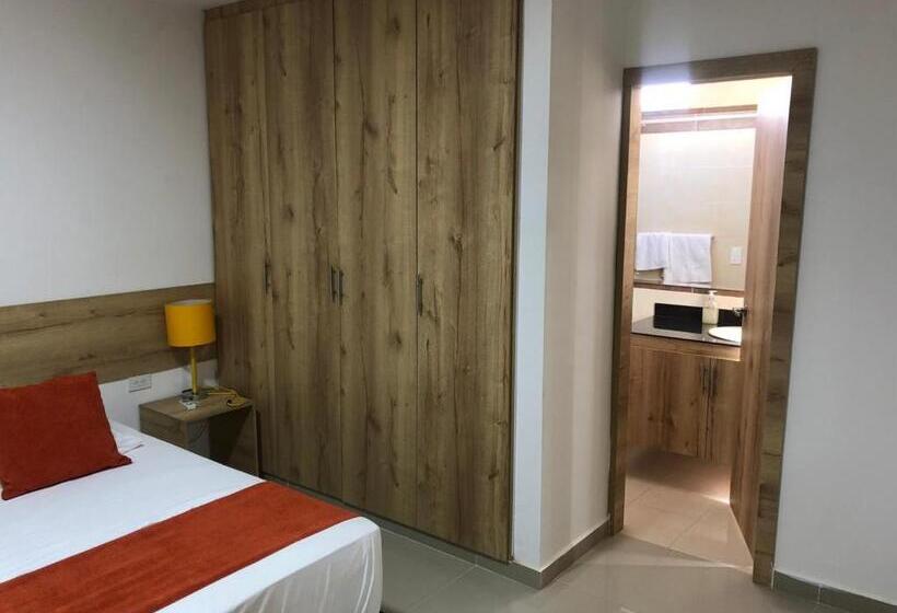 هتل Aparta Suites La Flora