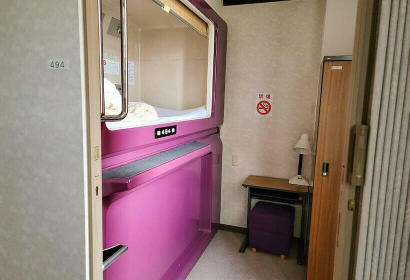 בית מלון כפרי First Inn Takamatsu