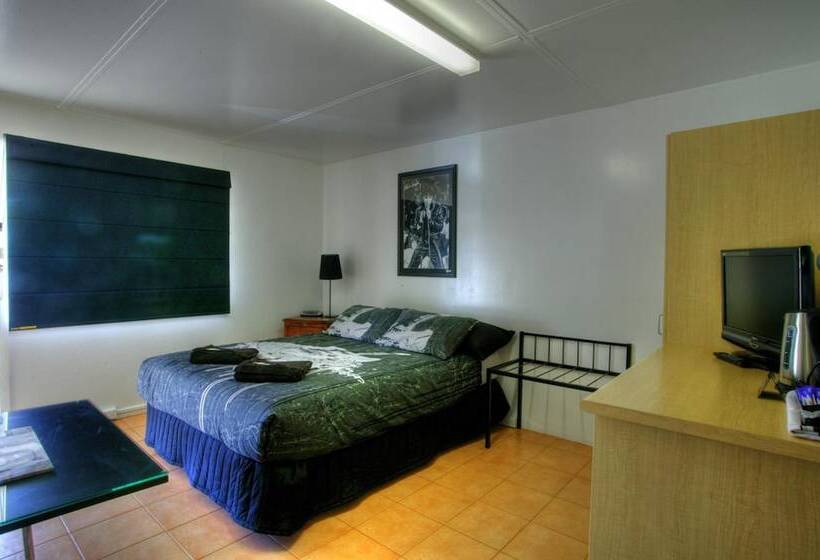 Halls Creek Motel