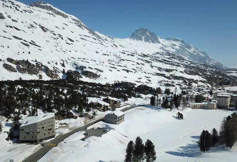 ホテル B & B Longhin