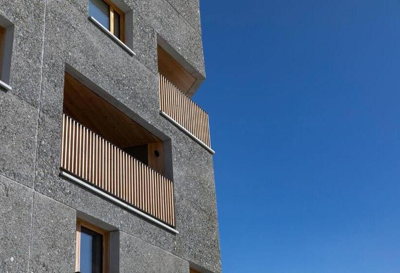 ホテル B & B Longhin