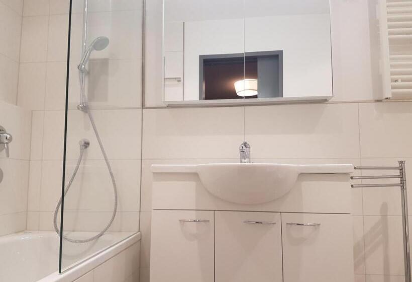 ホテル B & B Longhin