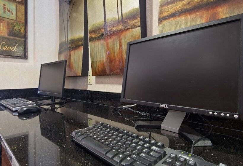 Hotel Best Western Plus Huntersville