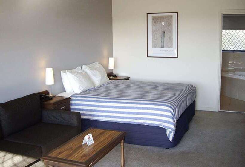 בית מלון כפרי Best Western Plus The Tudor Box Hill