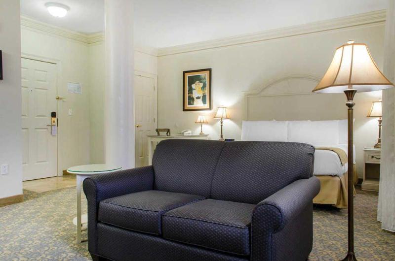 فندق Spark By Hilton Lafayette South