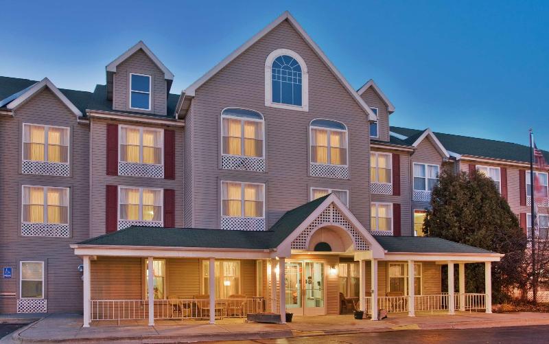 Отель Country Inn & Suites By Radisson, Birch Run Frankenmuth, Mi